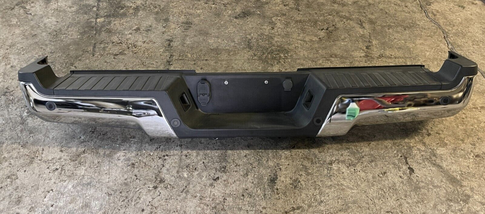 2017-2019 FORD F250 REAR CHROME BUMPER ASSEMBLY OEM (READ/SLIGHT SCUFFS)