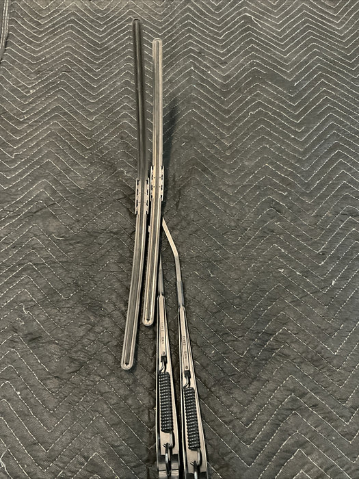2016 NISSAN TITAN XD WINDSHIELD WIPER ARMS PAIR OEM