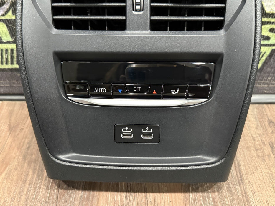 2024 BMW M3 M4 G80 G82 REAR CENTER CONSOLE VENT TRIM OEM 6806816