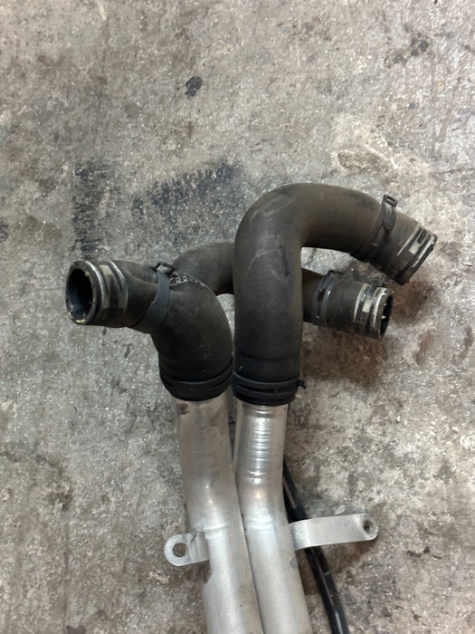 2014 AUDI R8 OEM UNDERBODY CENTER COOLANT PIPE LINE HOSE TUBE 420121050B
