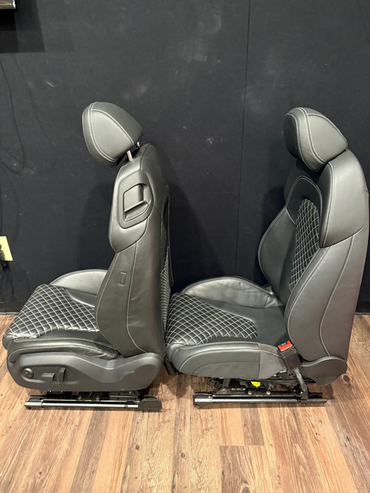 2014 AUDI R8 PLUS FRONT DIAMOND STITCHED SEATS HEATED OEM 23K MILES