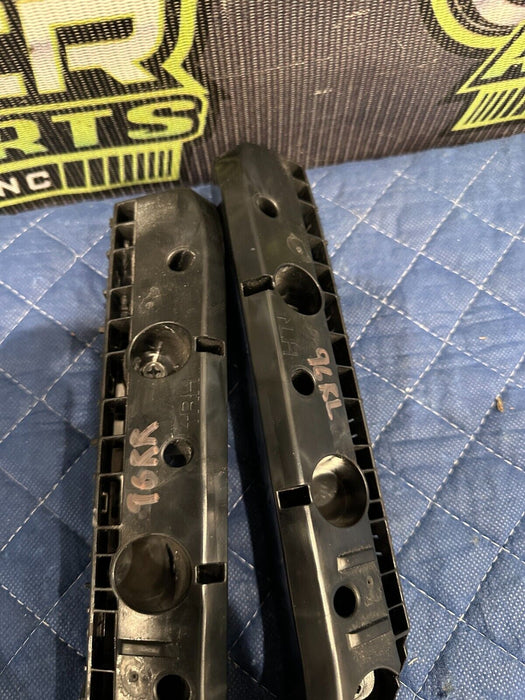 2010 NISSAN 370Z CONVERTIBLE REAR BUMPER RETAINER BRACKET PAIR LH RH OEM