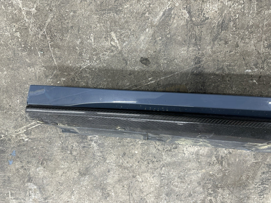 2021 AUDI R8 KEMORA GREY LEFT DRIVER CARBON FIBER SIDE SKIRT  *BURN DAMGE*