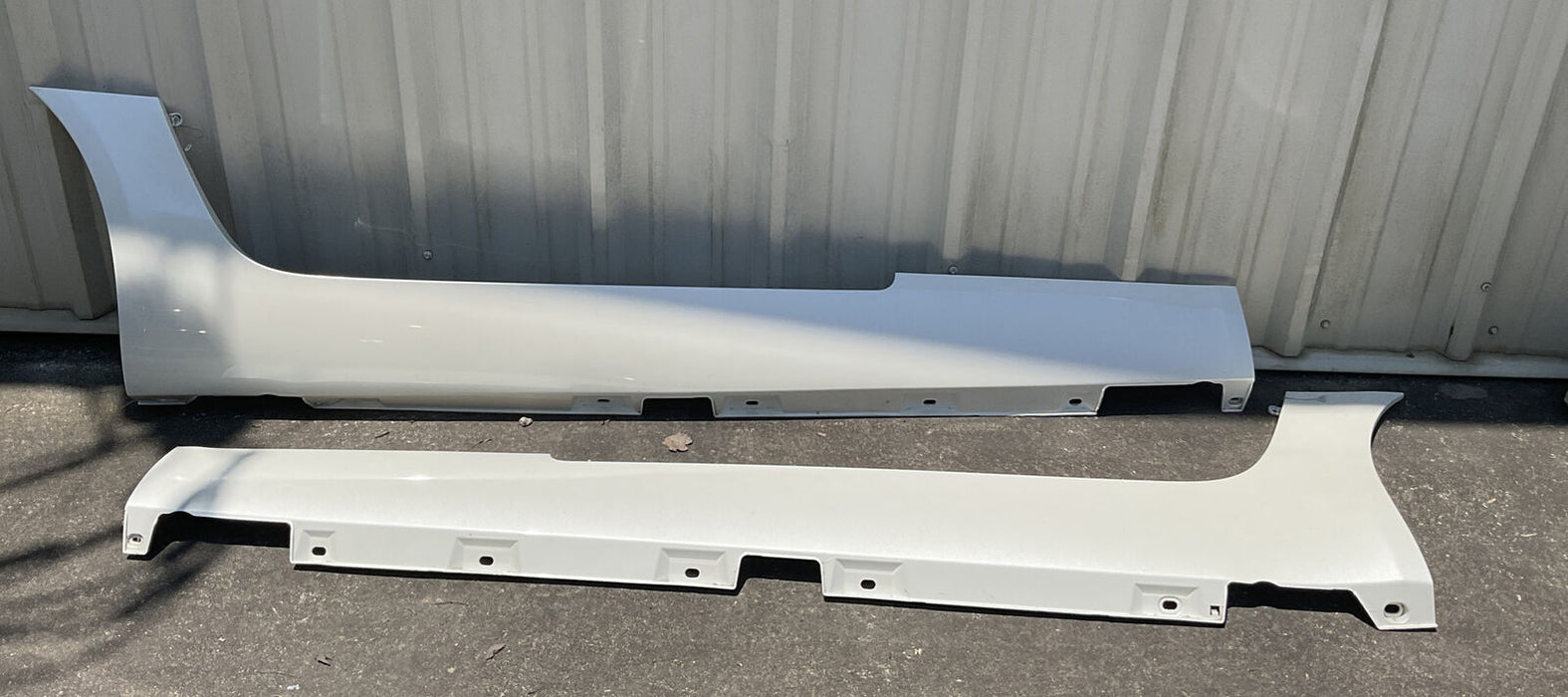 2016 MERCEDES GT AMG ROCKER MOULDING SIDE SKIRTS LEFT RIGHT OEM~MINOR SCRATCHES~