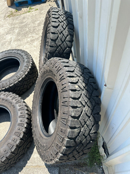 GOODYEAR DURATRAC LT285/75R18 TIRES SET (4) 400 MILES FORD F250