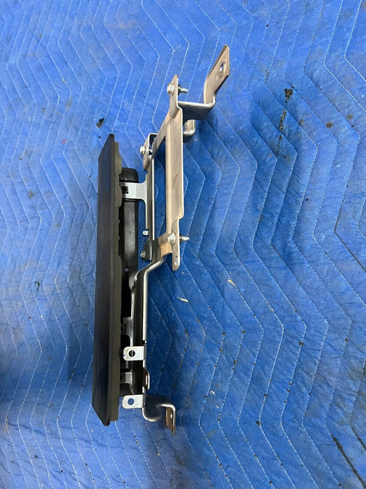 2016 2017 2018 2019 NISSAN TITAN XD RADIO AMPLIFIER BRACKET 284A3EZ10A