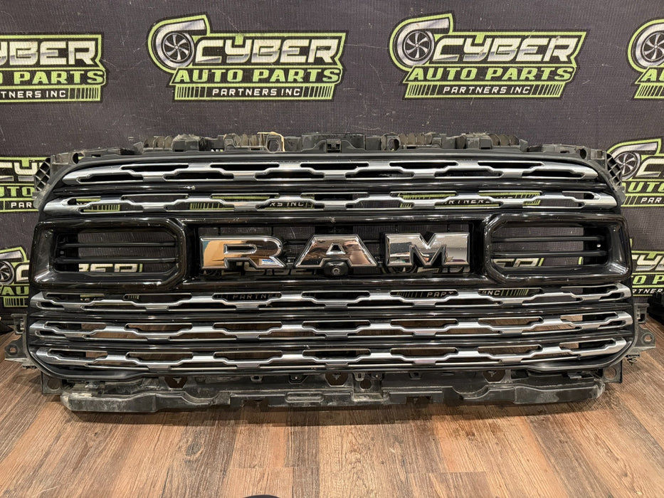 2022 DODGE RAM 2500 CHROME GRILLE WITH CAMERA OEM *MINOR WEAR 12-15*