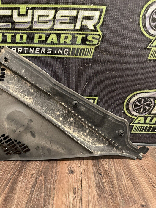 2020 BMW M4 F82 RIGHT WINDSHIELD COWL TRIM PANEL OEM 6431 8059697