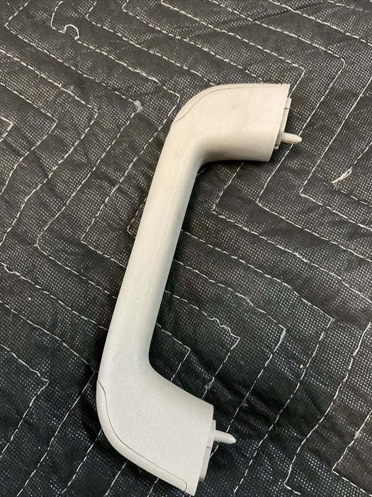 2017 NISSAN TITAN RH PASSENGER A PILLAR TRIM W/HANDLE OEM