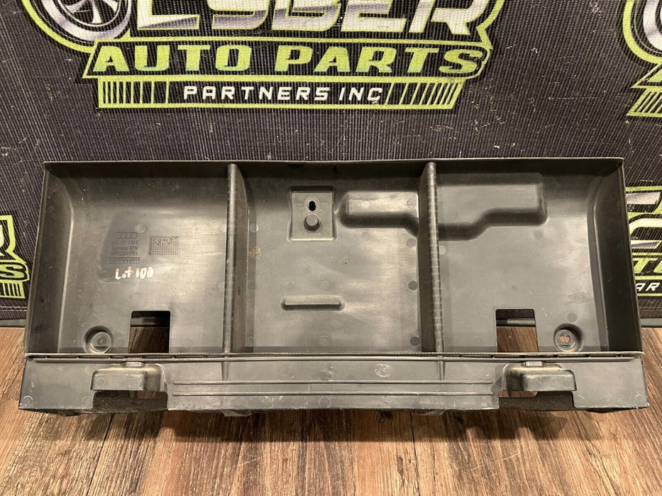 2017-18 AUDI R8 REAR AIR GUIDE PANEL TRIM OEM 4S0 121 139 C