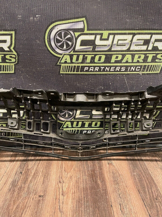 2014 TOYOTA PRIUS V FRONT BUMPER GRILLE W CHROME & EMBLEM OEM
