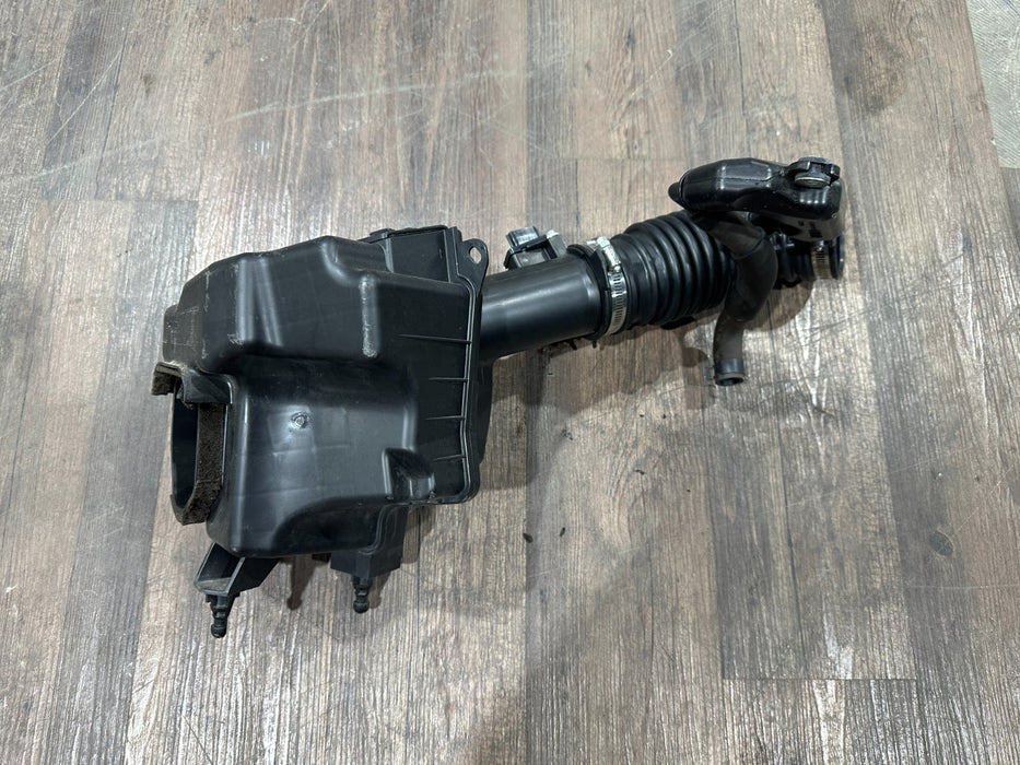 2013 NISSAN 370Z PASSENGER RIGHT AIR INTAKE OEM