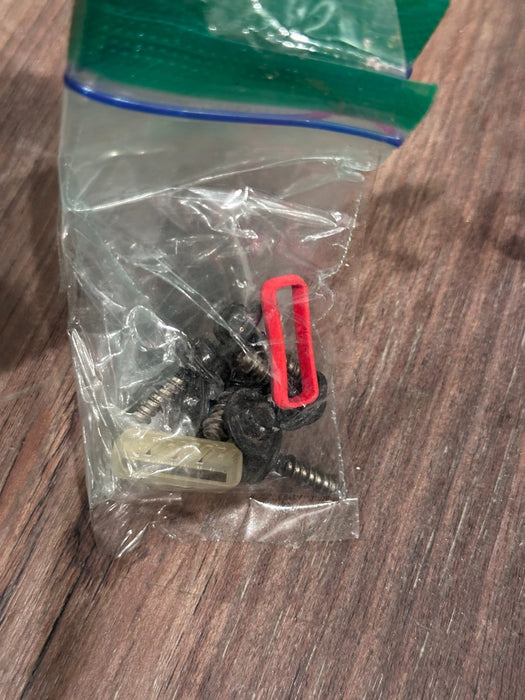 2017-19 FORD F250 F350 F450 RIGHT HALOGEN TAIL LIGHT BRACKET OEM HC3B-14D189-BA