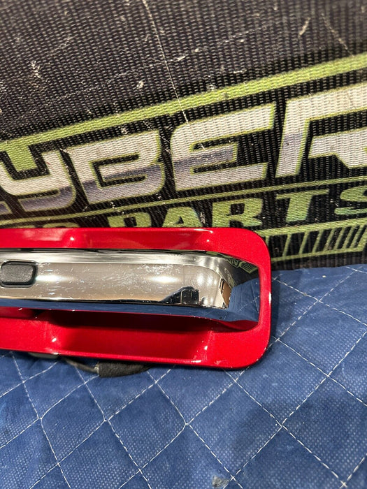 2017-2019 FORD F250 F350 F450 FRONT LEFT RUBY RED W/ CHROME HANDLE DOOR HANDLE