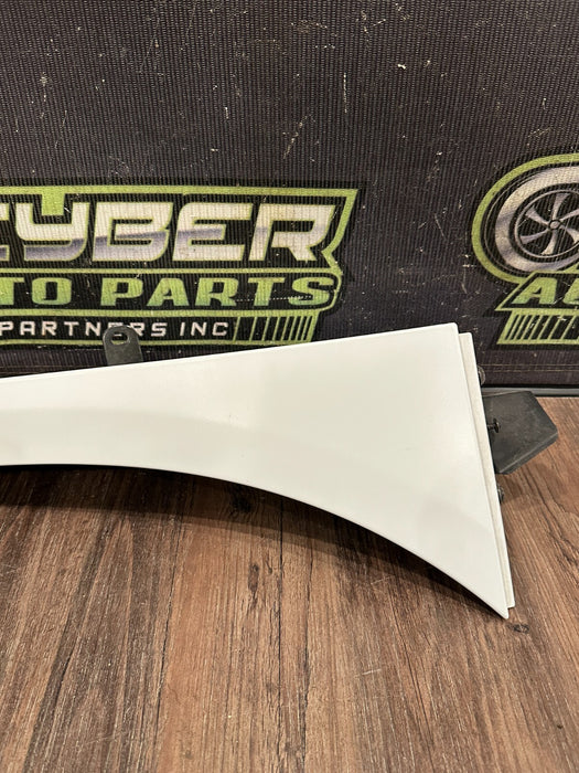2017-18 AUDI R8 SPYDER WHITE PASSENGER RIGHT FENDER PANEL W FOAM ASSEMBLY OEM