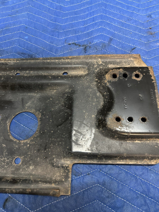 2017 DODGE RAM 3500 MEGA CAB FRONT AXLE TRANSFER CASE SKIDE PLATE 68089777AB OEM