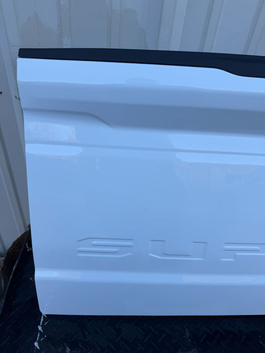 2023-2025 FORD F250 F350 FORD WHITE TAILGATE OEM *MINOR FLAWS 3,7*