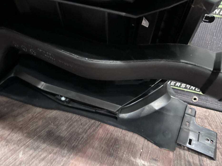 2017 NISSAN TITAN XD RESERVE BLACK LEATHER CENTER CONSOLE ASSEMBLY OEM *FLAW 14*