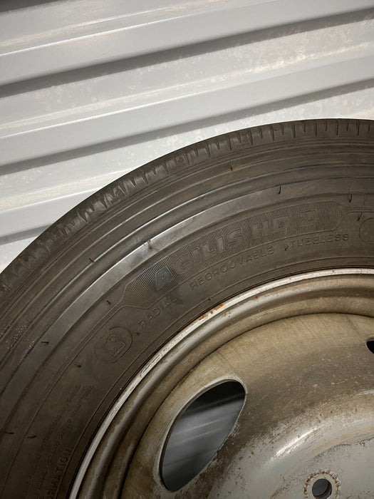 2018-2020 FORD F450 DUALLY MICHELIN REAR INNER TIRE WHEEL RIM 225/70R19.5