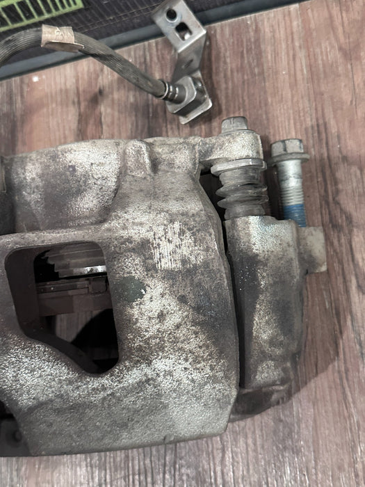 2018 2022 FORD F450 REAR LEFT DRIVER  BRAKE CALIPER OEM