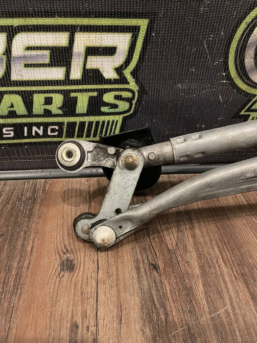 2014 TOYOTA PRIUS V FRONT WINDSHIELD LINKAGE WIPER MOTOR OEM