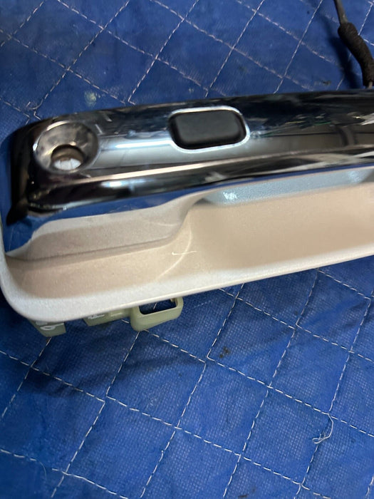 2017-2019 FORD F250 F350 F450 FRONT LEFT DOOR HANDLE OEM UG