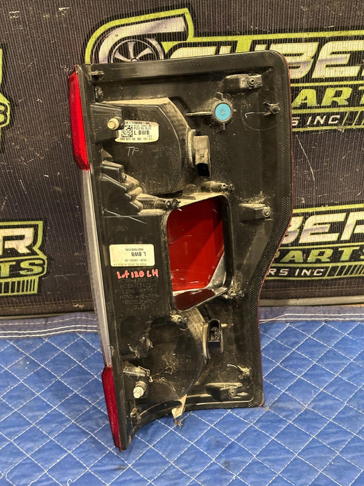 2017-2019 FORD F250 F350 F450 DRIVER LEFT HALOGEN TAIL LIGHT OEM