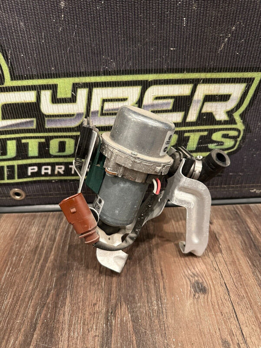 2017-18 AUDI R8 BRAKE BOOSTER VACUUM PUMP ASSEMBLY OEM 8E0 927 317K