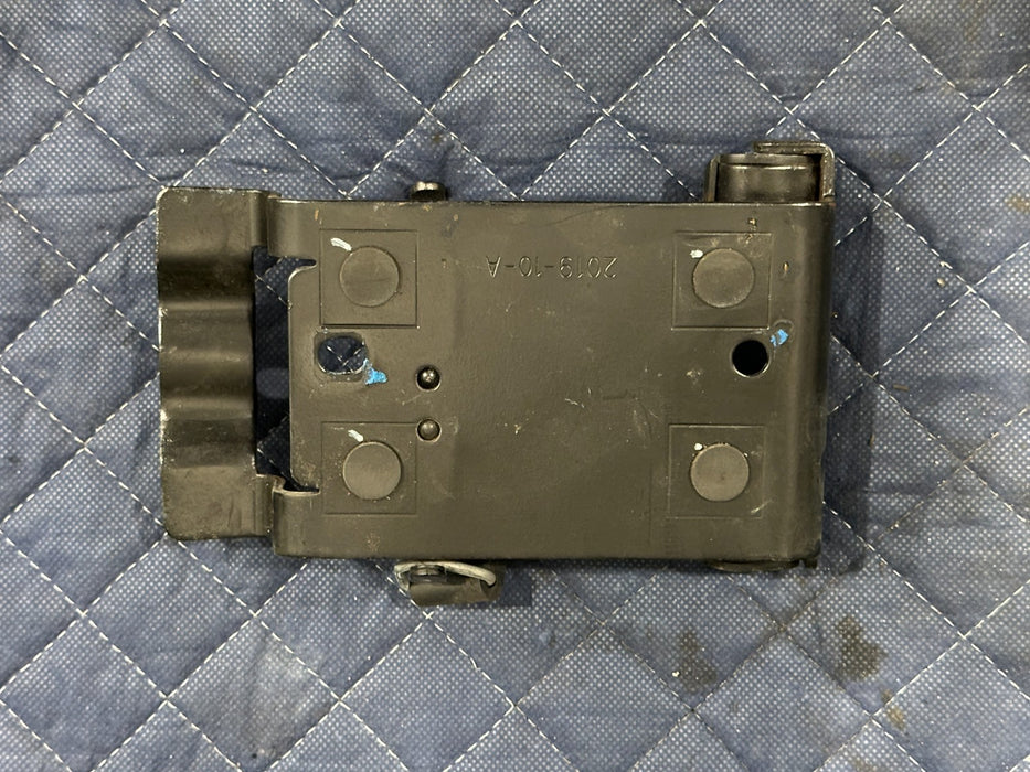 2018-2020 FORD F250 F350 SPARE TIRE JACK FLOOR RETAINER BRACKET HC3C 17B014 HA