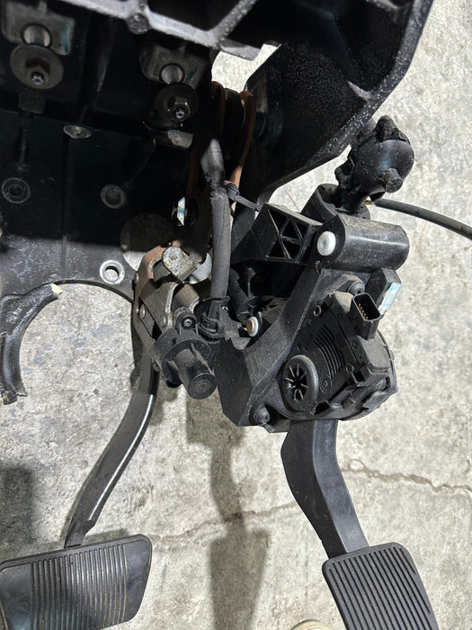 2015 DODGE RAM 2500 ACCLERATOR GAS BRAKE PEDAL ASSEMBLY OEM