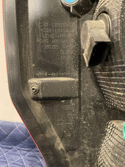 2017-2019 FORD F250 F350 HALOGEN PASSENGER RIGHT TAILIGHT OEM