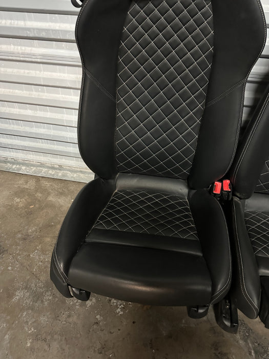 2017 2018 AUDI R8 PLUS SYPDER OEM GENUINE DIAMOND STITCHED SPORT SEATS