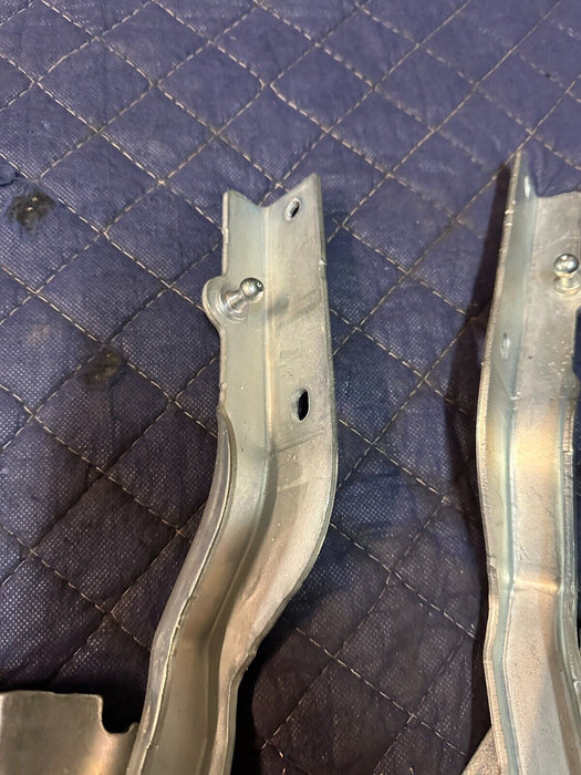 2016 2019 NISSAN TITAN XD LEFT RIGHT HOOD HINGE PAIR OEM