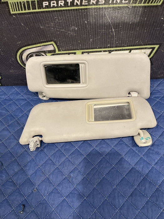 2014 TOYOTA PRIUS V LEFT RIGHT SUN VISORS SUNVISOR PAIR OEM~COSMETIC WEARS~