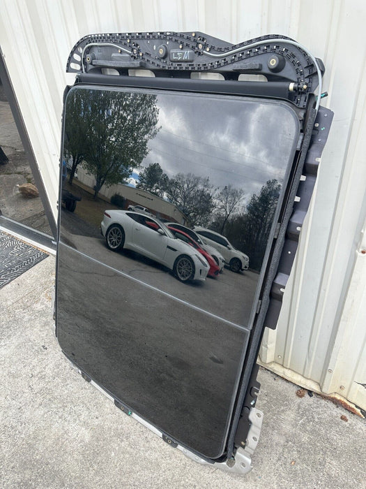 2017 2018 2019 FORD F250 F350 F450 LIMITED TWIN PANEL MOONROOF ASSEMBLY COMPLETE