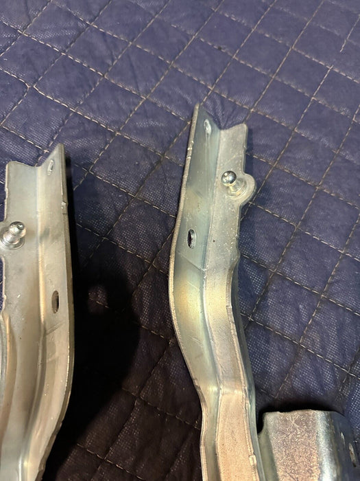 2016 2019 NISSAN TITAN XD LEFT RIGHT HOOD HINGE PAIR OEM