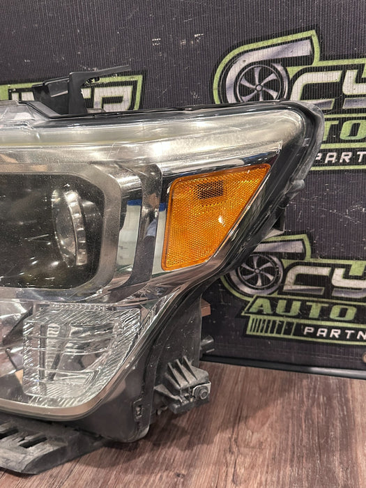2017 NISSAN TITAN XD DRIVER LEFT LED HEADLIGHT OEM *INTERNAL STRESS CRACKS 7-8*