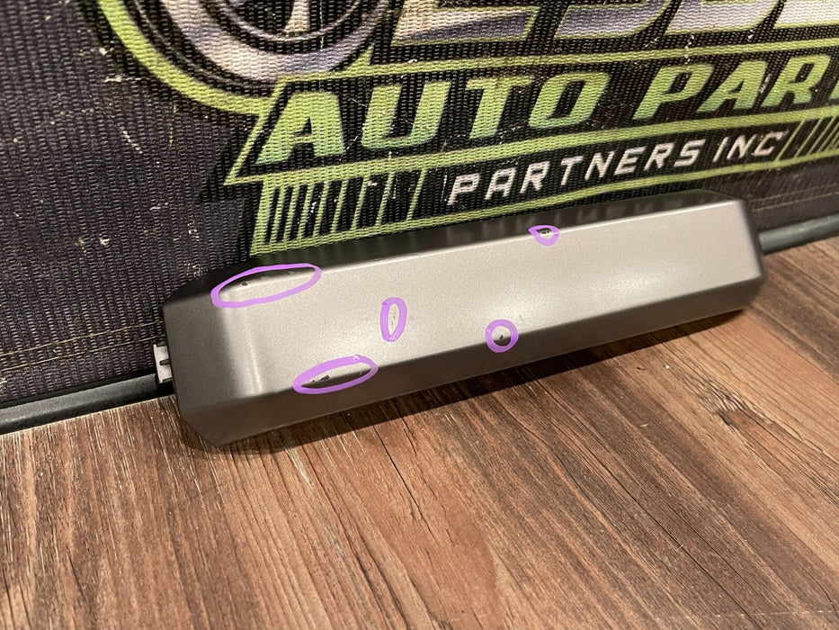 2017-2019 FORD F250 F350 REAR PASSENGER RIGHT DOOR PANEL HANDLE COVER OEM *CHIPS