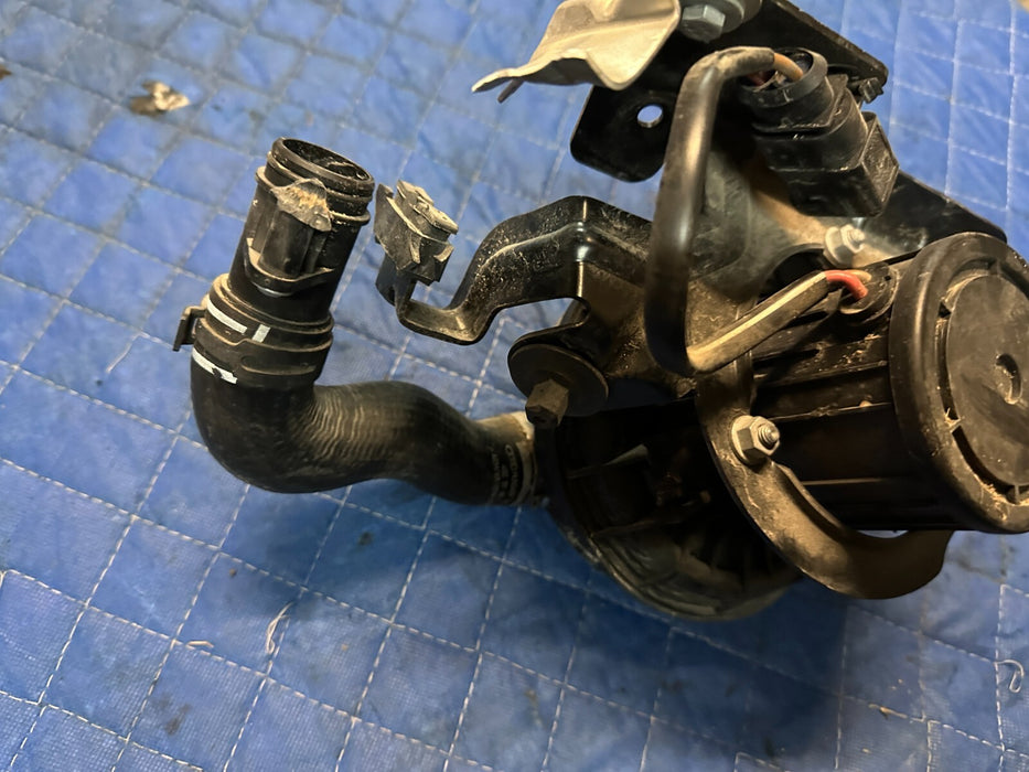2018 AUDI R8 RIGHT SECONDARY AIR INJECTION PUMP OEM 4S0 906 601 B ~READ!!~