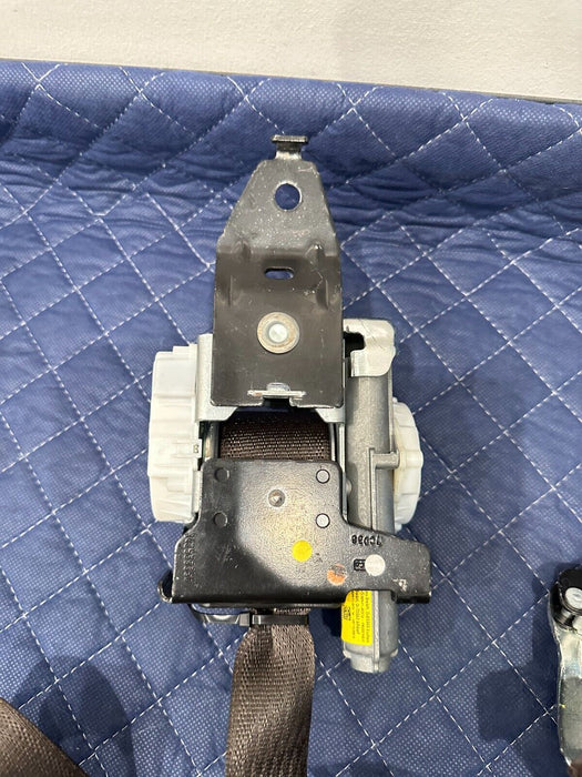 2018-2019 FORD F250 F350 F450 BROWN FRONT DRIVER LEFT SEATBELT OEM