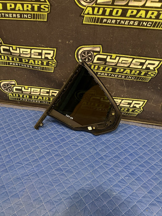 2024 BMW M3 M4 G80 G82 REAR RIGHT QUARTER PANEL GLASS WINDOW TINTED OEM