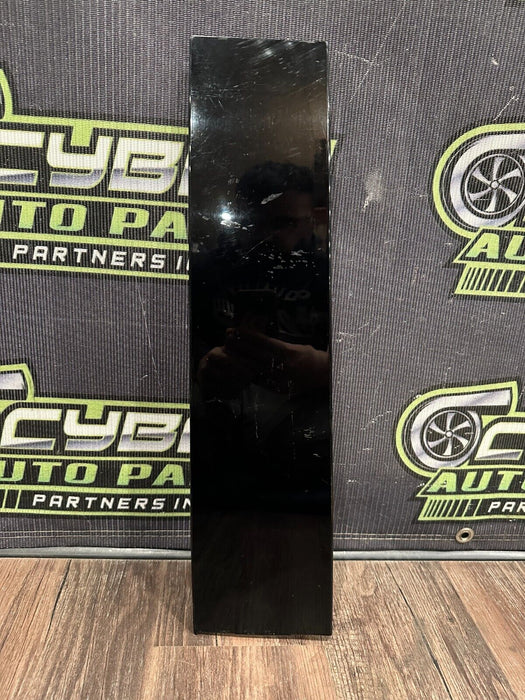 2017 FORD F250 F350 F450 FRONT RIGHT GLOSS BLACK B PILLAR DOOR TRIM OEM *WEAR*