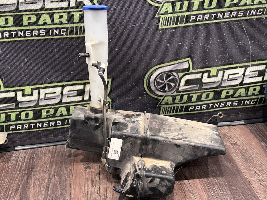 2017 2024 FORD F250 F350 WINDSHIELD WASHER RESEVOIR TANK W/LINE HC3B-17B613-AH