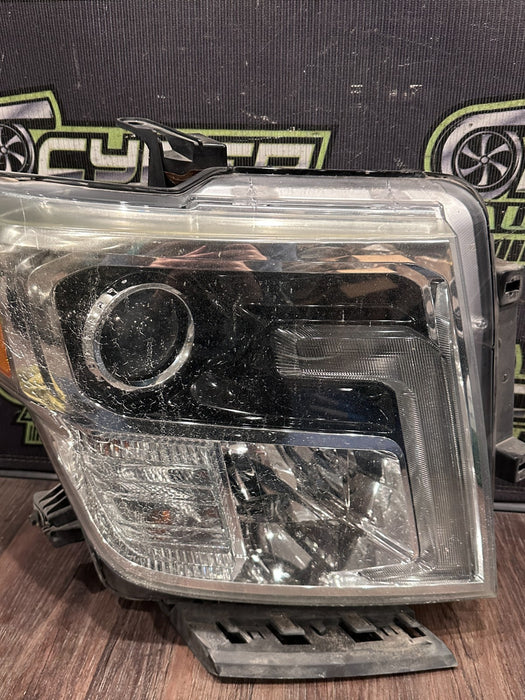 2017 NISSAN TITAN XD PASSENGER RIGHT LED HEADLIGHT OEM *INTERNAL STRESS CRACKS*