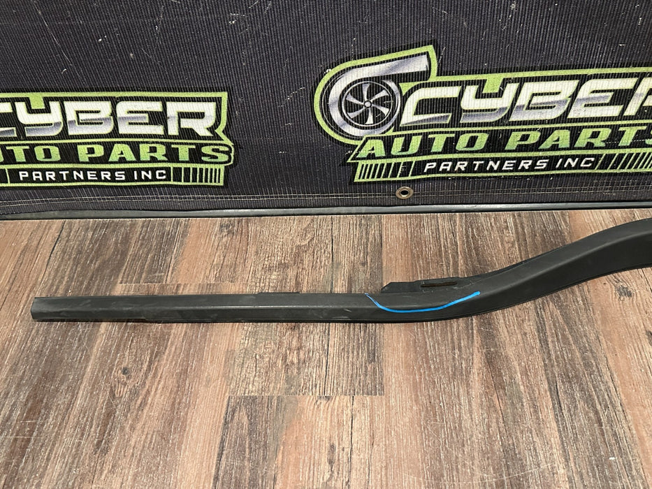 2017-2022 FORD F250 F350 F450 FRONT LEFT DOOR WEATHER STRIP OEM *SEE PCTURES*