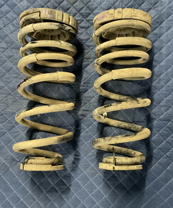 2018 DODGE RAM 3500 REAR COIL SPRINGS LEFT & RIGHT PAIR 68091219AA