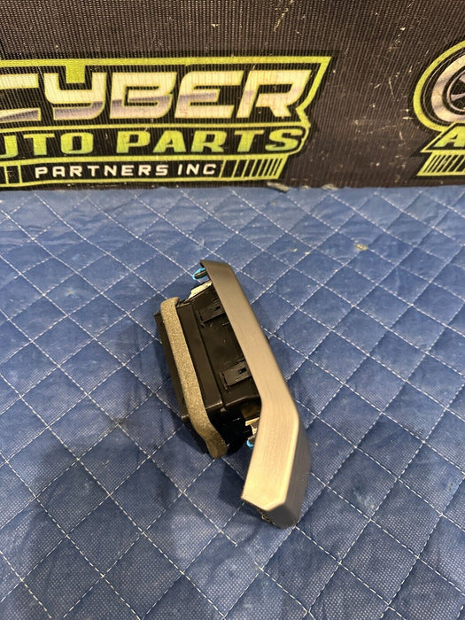 2017-2019 FORD F250 F350 F450 PLATINUM RIGHT SIDE DASH AIR VENT TRIM ~BROKEN TAB