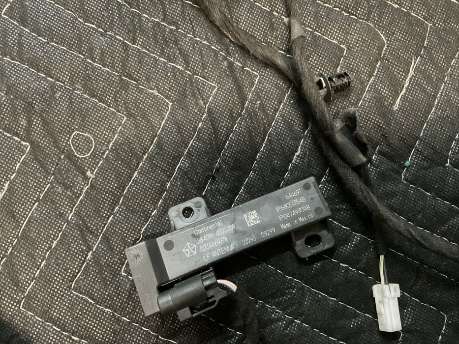 2015-2020 DODGE CHARGER HELLCAT REAR DOOR WIRING HARNESS OEM