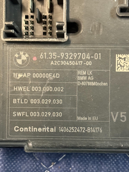 2013 BMW 330i ECU BCM CONTROL MODULE POWER FUSE BOX 6135932970401 OEM