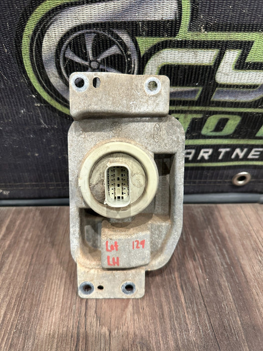 2017-2019 FORD F250 F350 F450 LEFT LED TAIL LIGHT TAILIGHT BRACKET OEM